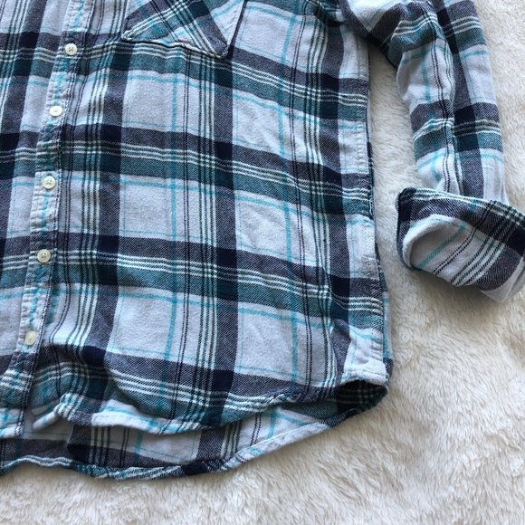 🏄3 for $15🏄 Light Blue Flannel Shirt - Picture 8 of 8